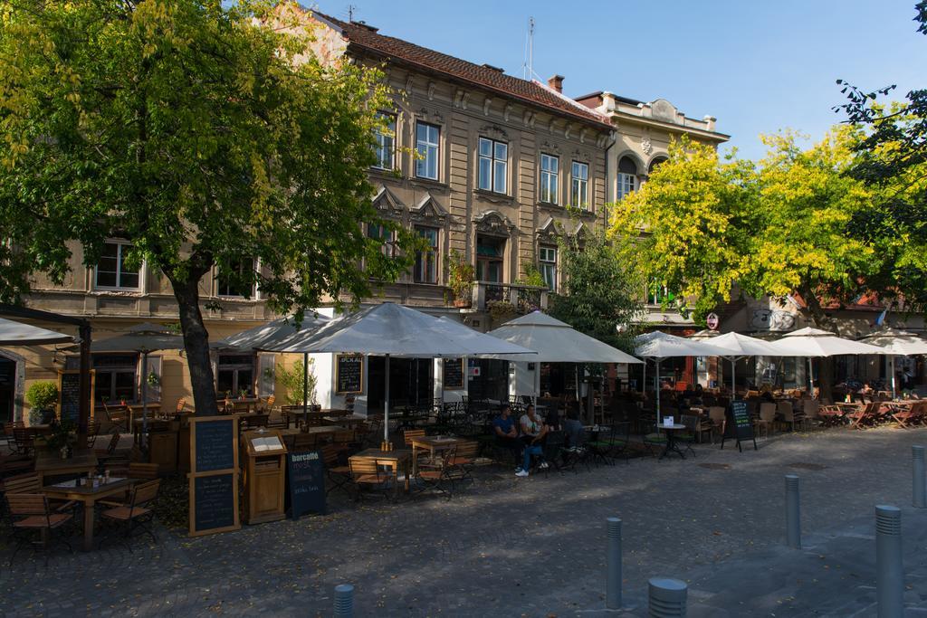 Studio In Ljubljana Center ภายนอก รูปภาพ